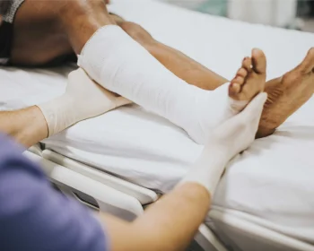 5e74f23e0ec9b2c4f1b8e498_Best-non-union-surgeon-in-uk